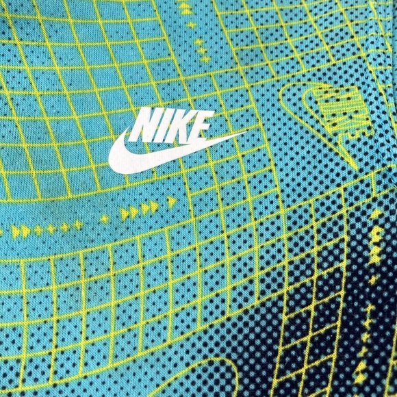 Boys Nike Hoodie Size Large - Picture 8 of 10